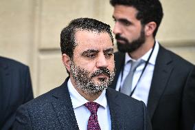 Emmanuel Macron welcomes Ahmed Al Sharaa at the Elysee FA