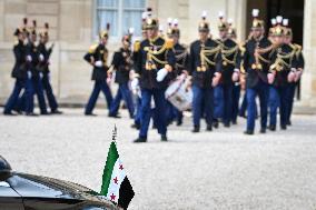 Emmanuel Macron welcomes Ahmed Al Sharaa at the Elysee FA