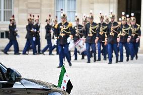 Emmanuel Macron welcomes Ahmed Al Sharaa at the Elysee FA