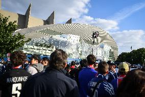 Supporters queuing for PSG vs Arsenal FC at Parc des Princes - Paris