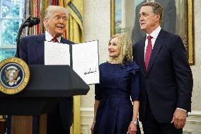 President Trump Swears in David Perdue as U.S. Ambassador to China