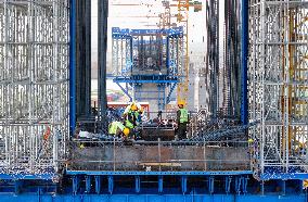 Dengkou Yellow River Bridge Construction