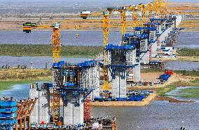 Dengkou Yellow River Bridge Construction