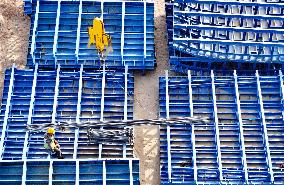 Dengkou Yellow River Bridge Construction