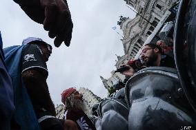 Milei's Violent Repression Of A Pensioners Protest In Argentina