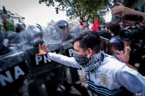 Milei's Violent Repression Of A Pensioners Protest In Argentina