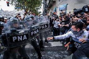 Milei's Violent Repression Of A Pensioners Protest In Argentina