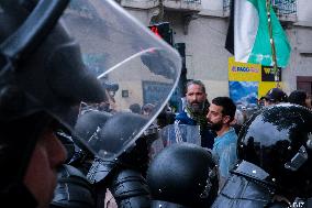 Milei's Violent Repression Of A Pensioners Protest In Argentina