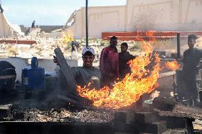 Palestinians Turn Plastic Waste into Fuel to Survive - Gaza