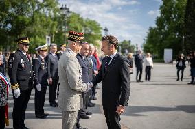 Victory Day Ceremony At De Gaulle Statue - Paris