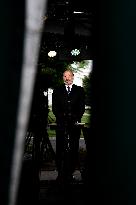 Commerce Secretary Lutnik Prepares for Interview at White House