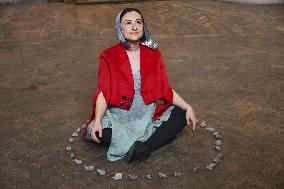 Warmth of Cold Walls performance shown in Kharkiv