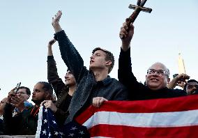 US Pilgrims Celebrate New Pope Leon XIV - Vatican