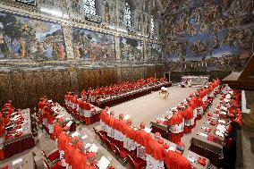 Cardinals Name Cardinal Prevost New Pope - Vatican