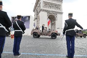 President Macron At Tomb Of The Unknown Soldier Ceremony - Paris