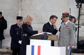 President Macron At Tomb Of The Unknown Soldier Ceremony - Paris
