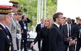 President Macron At Tomb Of The Unknown Soldier Ceremony - Paris