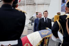 President Macron At Tomb Of The Unknown Soldier Ceremony - Paris