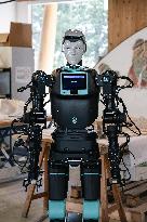 RoBee First Cognitive Humanoid For Restoration Unveiled - Milan