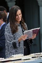 Queen Letizia Visits Cuesta de Moyano Book Fair - Madrid