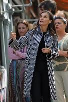 Queen Letizia Visits Cuesta de Moyano Book Fair - Madrid