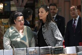 Queen Letizia Visits Cuesta de Moyano Book Fair - Madrid