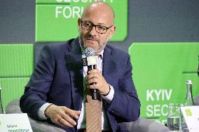 17th Annual Kyiv Security Forum in Kyiv