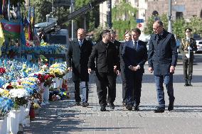 Ukrainian President and European leaders pay tribute to fallen warriors in Kyiv