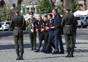 Ukrainian President and European leaders pay tribute to fallen warriors in Kyiv