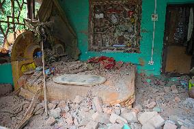 People Flee and Mourn After Border Strikes - Kashmir