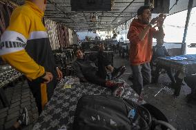 Israeli Strike On Crowded Restaurant Kills 33 And Injures Dozens - Gaza