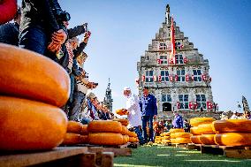 Gouda Cheese Market Illustrations - Netherlands