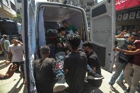 Israeli Strike On Crowded Restaurant Kills 33 And Injures Dozens - Gaza
