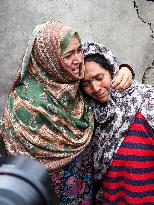People Flee and Mourn After Border Strikes - Kashmir
