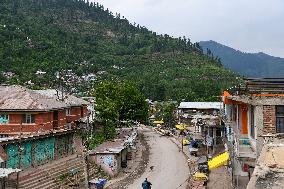 People Flee and Mourn After Border Strikes - Kashmir
