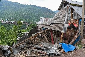 People Flee and Mourn After Border Strikes - Kashmir