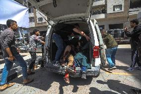 Israeli Strike On Crowded Restaurant Kills 33 And Injures Dozens - Gaza