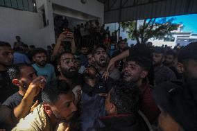 Israeli Strike On Crowded Restaurant Kills 33 And Injures Dozens - Gaza