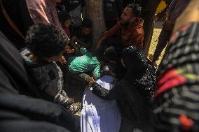 Israeli Strike On Crowded Restaurant Kills 33 And Injures Dozens - Gaza