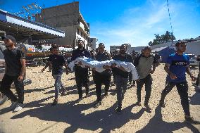 Israeli Strike On Crowded Restaurant Kills 33 And Injures Dozens - Gaza