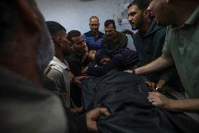 Israeli Strike On Crowded Restaurant Kills 33 And Injures Dozens - Gaza