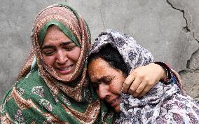 People Flee and Mourn After Border Strikes - Kashmir