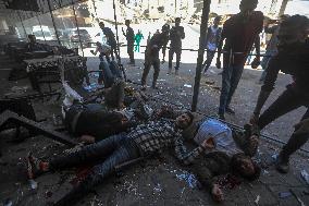 Israeli Strike On Crowded Restaurant Kills 33 And Injures Dozens - Gaza