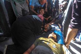 Israeli Strike On Crowded Restaurant Kills 33 And Injures Dozens - Gaza