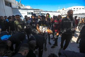 Israeli Strike On Crowded Restaurant Kills 33 And Injures Dozens - Gaza