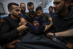 Israeli Strike On Crowded Restaurant Kills 33 And Injures Dozens - Gaza