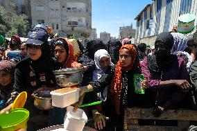 Palestinians Face Food Crisis Amid Shortages - Gaza