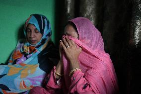 People Flee and Mourn After Border Strikes - Kashmir
