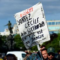 Rally In Support Cecile Kohler And Jacques Paris - Paris