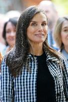 Queen Letizia Visits Cuesta de Moyano Book Fair - Madrid